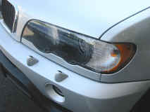 bmw_5_02_3l_dies_front_detail.JPG (144912 octets)