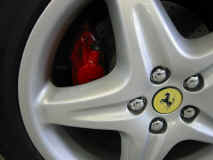 ferrari_f355_wheel_.jpg (112548 octets)